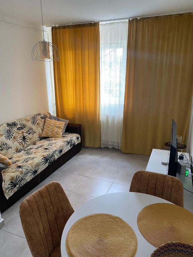 Sofi Apartment Central Bucarest Exterior foto